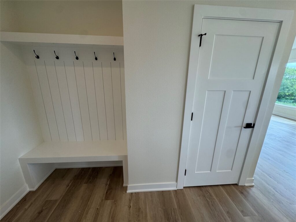 Available Homes for sale and Move In Ready Homes For Sale at 1647 20th Ave SE in Altoona, IA