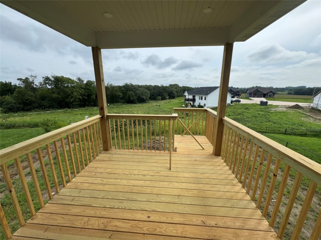 Available Homes for sale and Move In Ready Homes For Sale at 1647 20th Ave SE in Altoona, IA