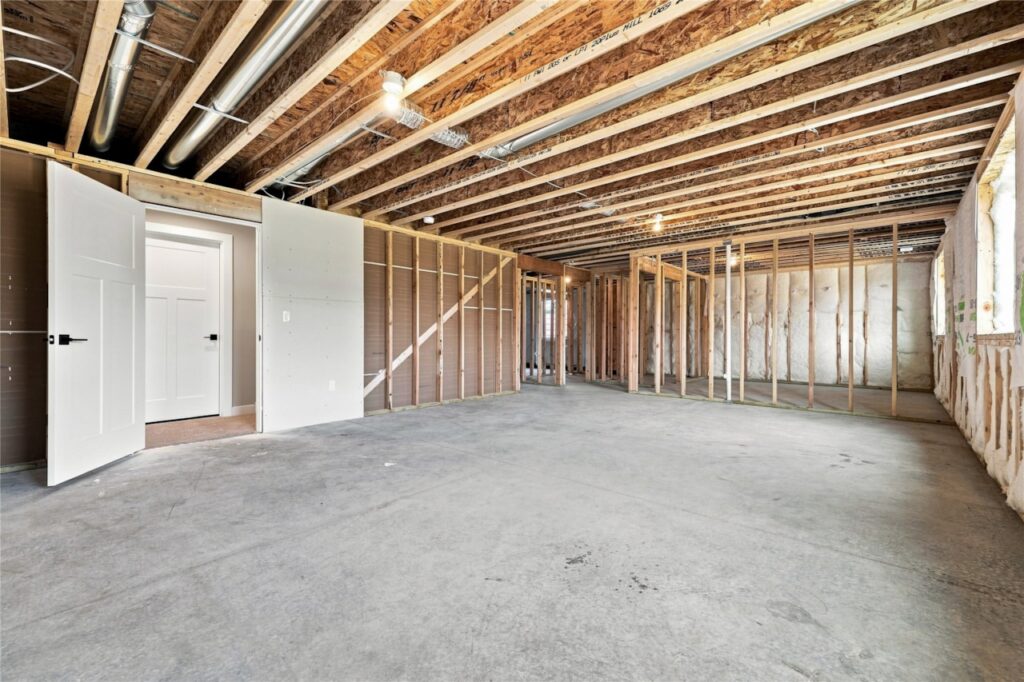 Available Homes for sale and Move in ready homes for sale at 1320 NW Yorktown Dr in Waukee, IA