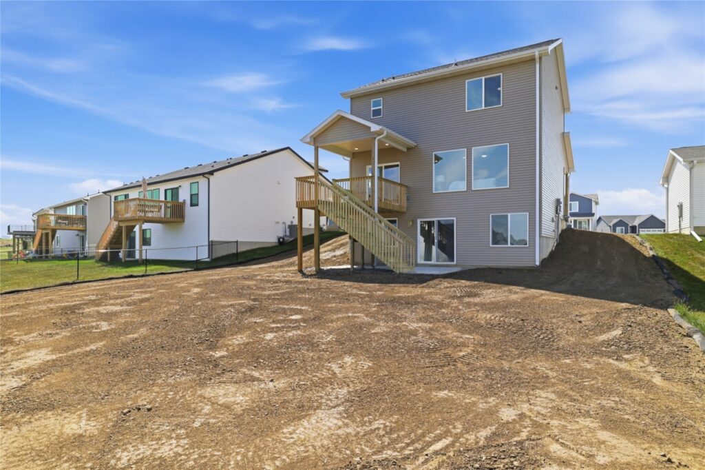 Available and Move In Ready Homes for sate at 1647 20th Ave SE in Altoona, IA