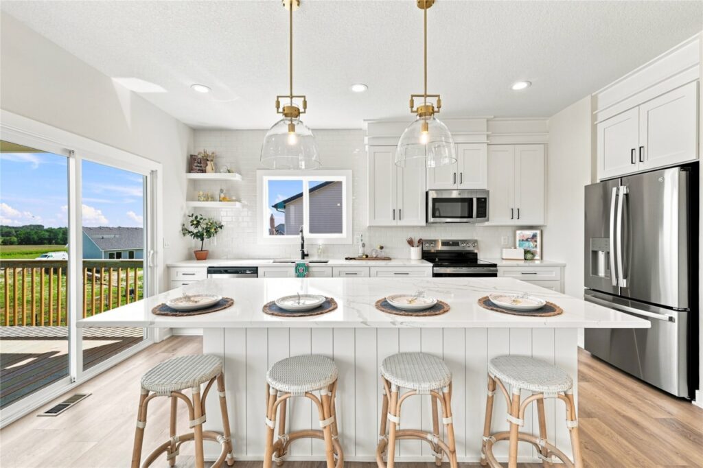 Available and Move In Ready Homes for sate at 1647 20th Ave SE in Altoona, IA