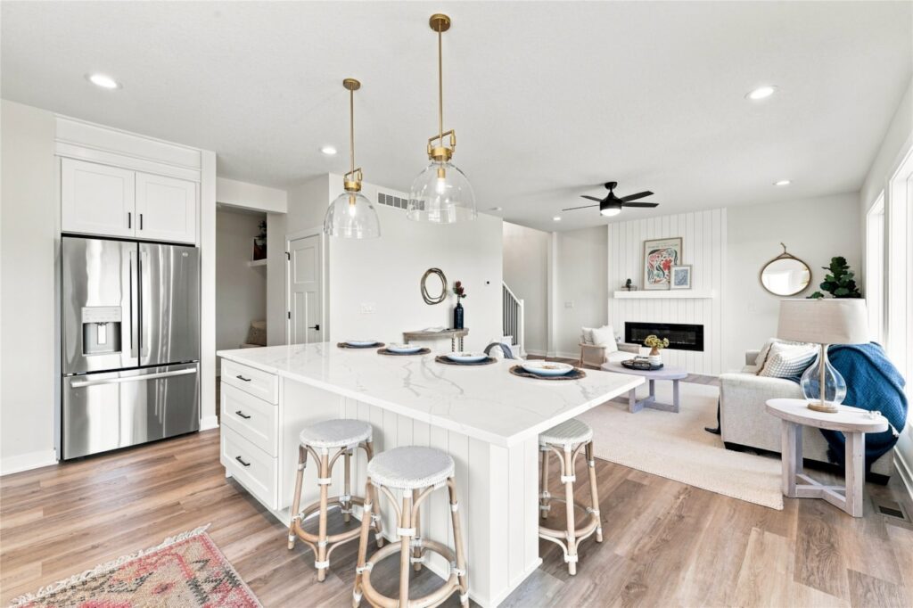 Available and Move In Ready Homes for sate at 1647 20th Ave SE in Altoona, IA