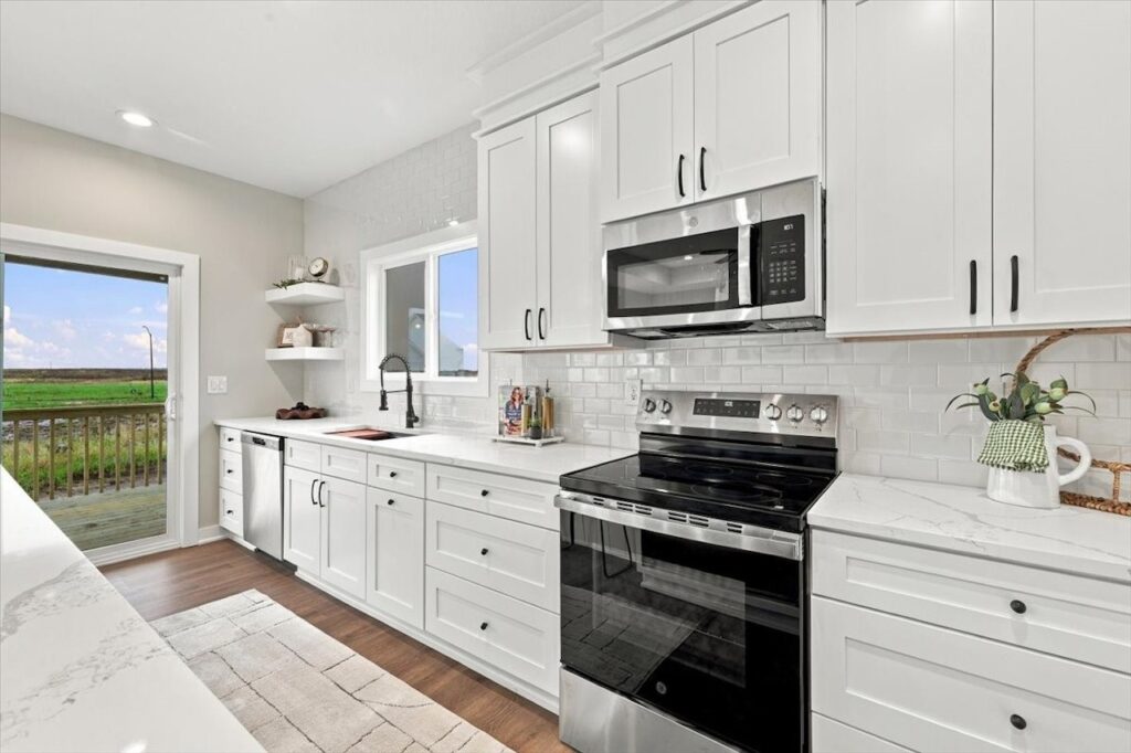 Available Homes and Move in Ready Homes for sale at 1662 SW Maplewood Dr in Grimes, IA