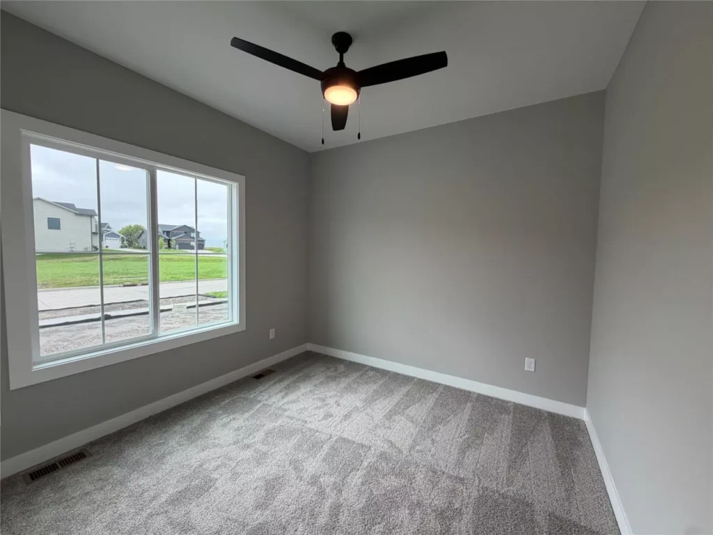 Available and Move In Ready Homes for sale at 665 NW Georgetown Dr Waukee, IA 50263 (11)